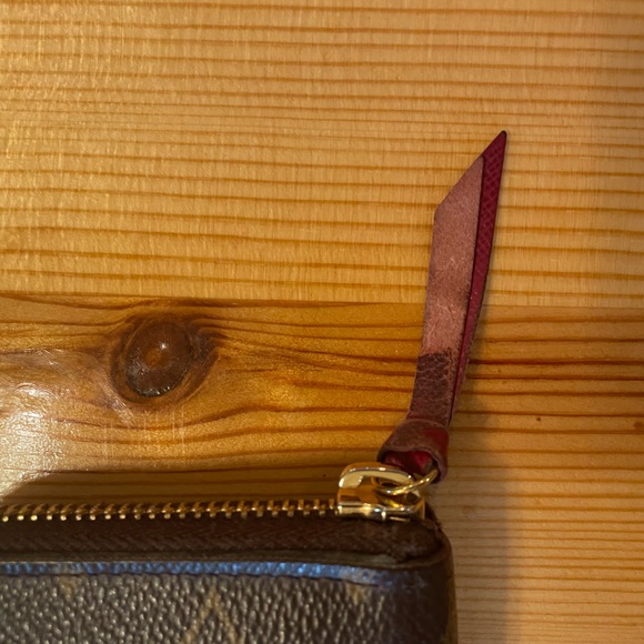 ๐บ Louis Vuitton Monogram Clemence Zippy Long Wallet Fuchsia Pink Interior - Picture 2 of 14